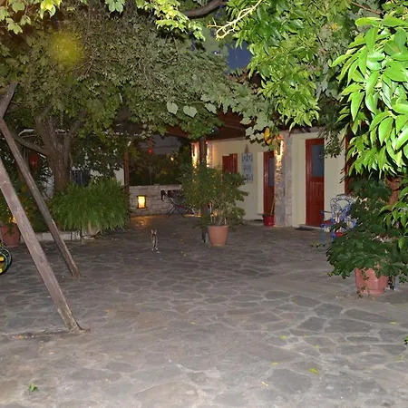 شقة Chouchounikos ليفوكاسترو