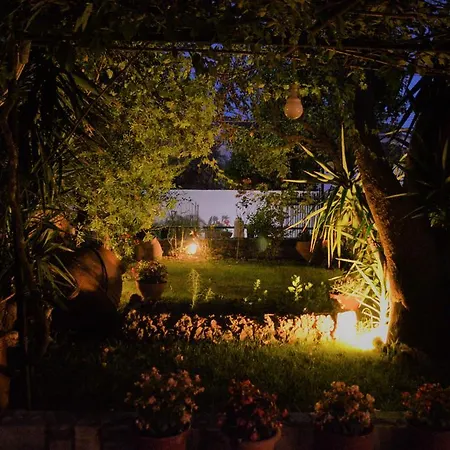 Chouchounikos شقة *