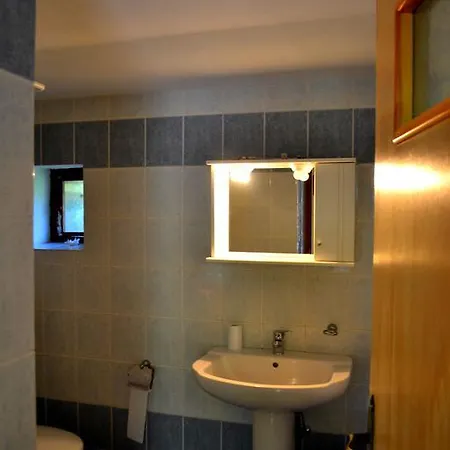 Chouchounikos Apartment