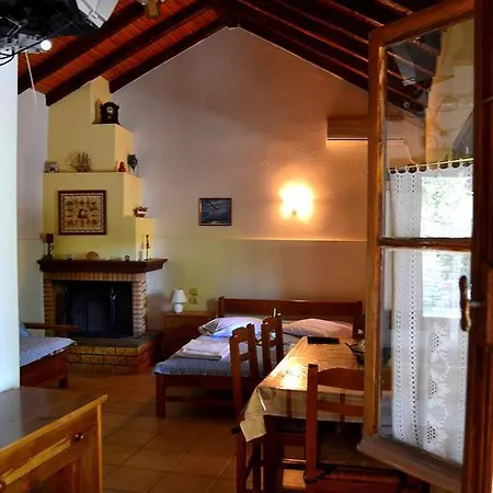 Chouchounikos Apartment